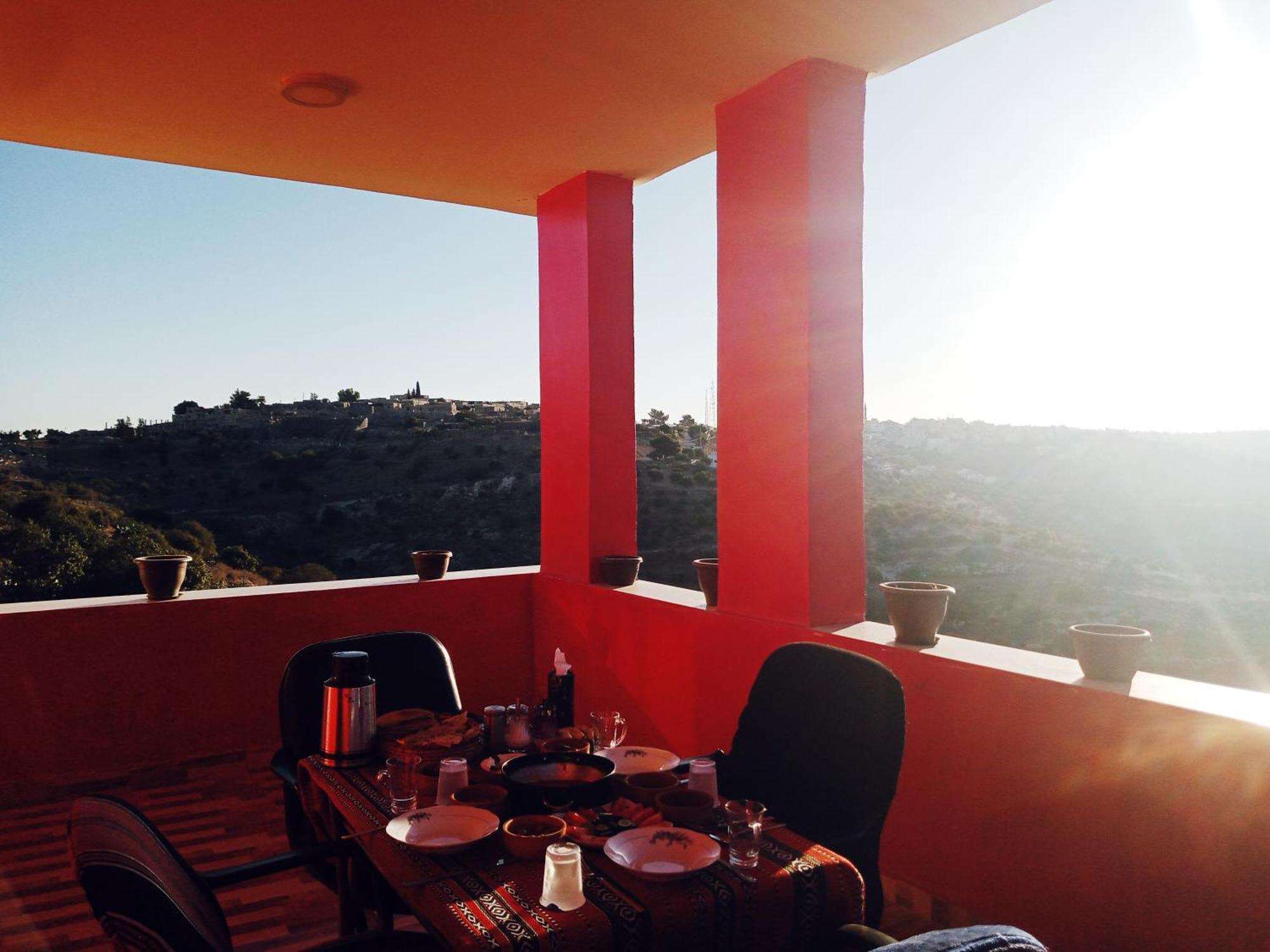 Апартаменты Al-Bustan House& Umm Qais Umm Qays Экстерьер фото